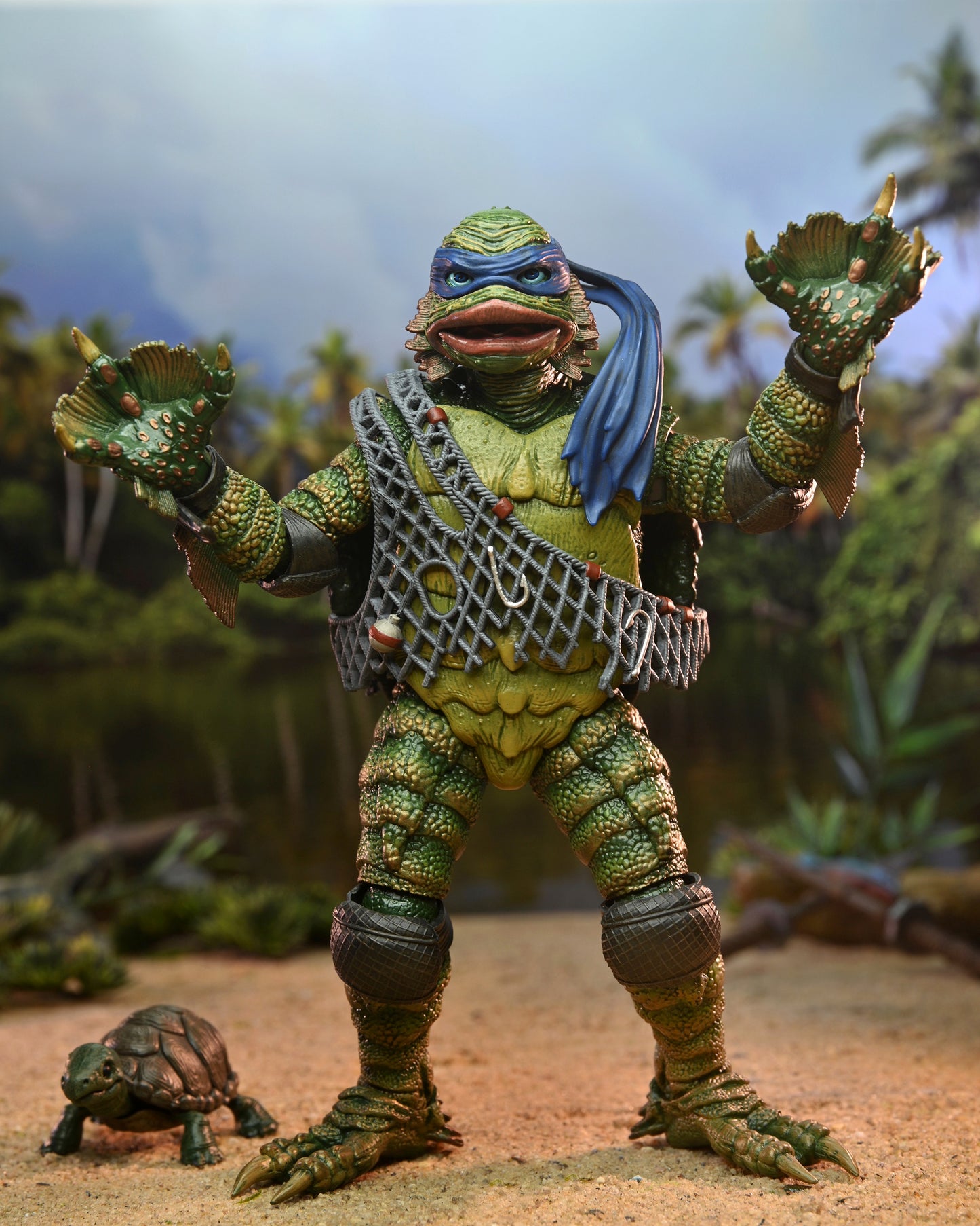 NECA Teenage Mutant Ninja Turtles Universal Monsters X
Leonardo as the Creature from the Black Lagoon